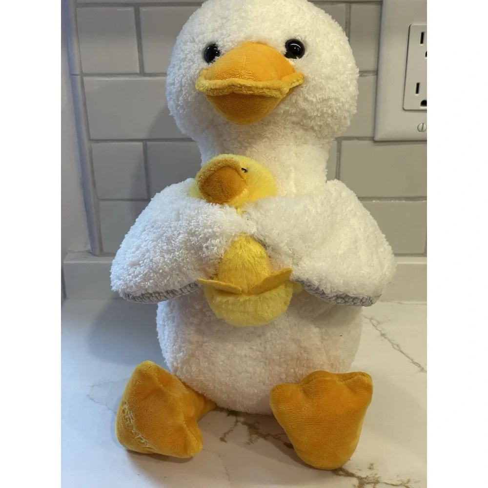 Dolores the Duck Scentsy Buddy Plush Stuffed Cuddle Zipper‎ Pocket Used Mother